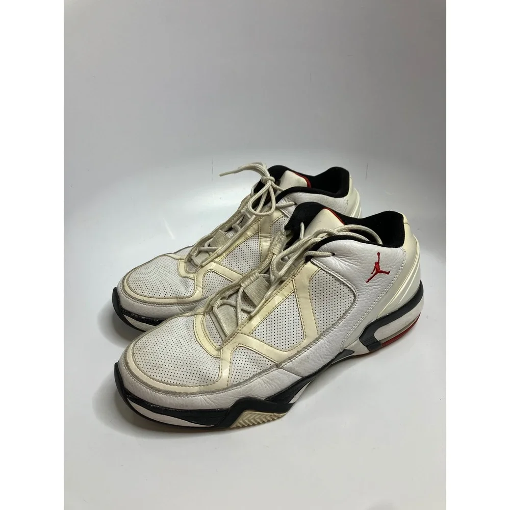 Jordan BCT Low Mens Size 12 White Black Red Good 428905-102 Sneakers activewear